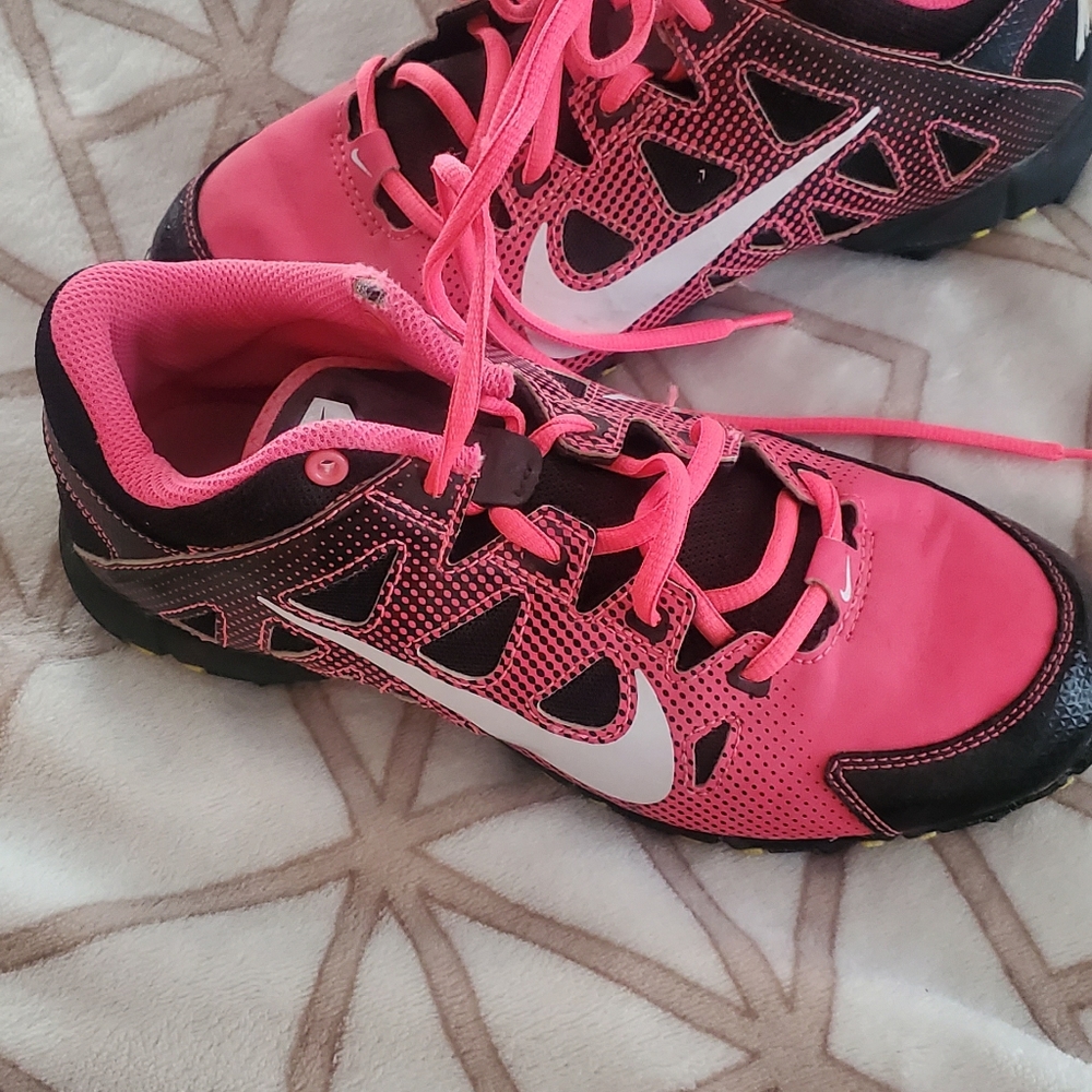 Girls softball cleats